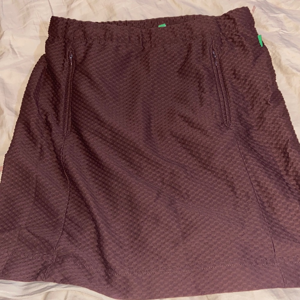 Cute brown Golf skirt!